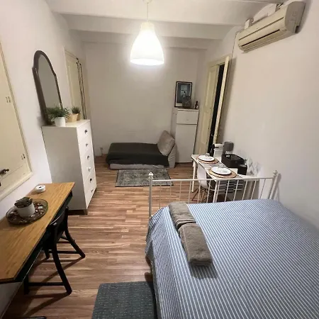 Born Homestay